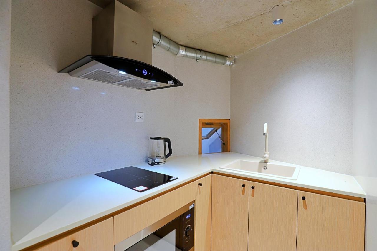 Casa Amarilla Boutique Apartment Ханой Экстерьер фото